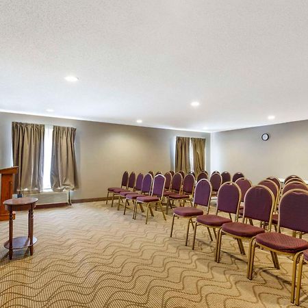 Quality Inn Raleigh Downtown Екстериор снимка