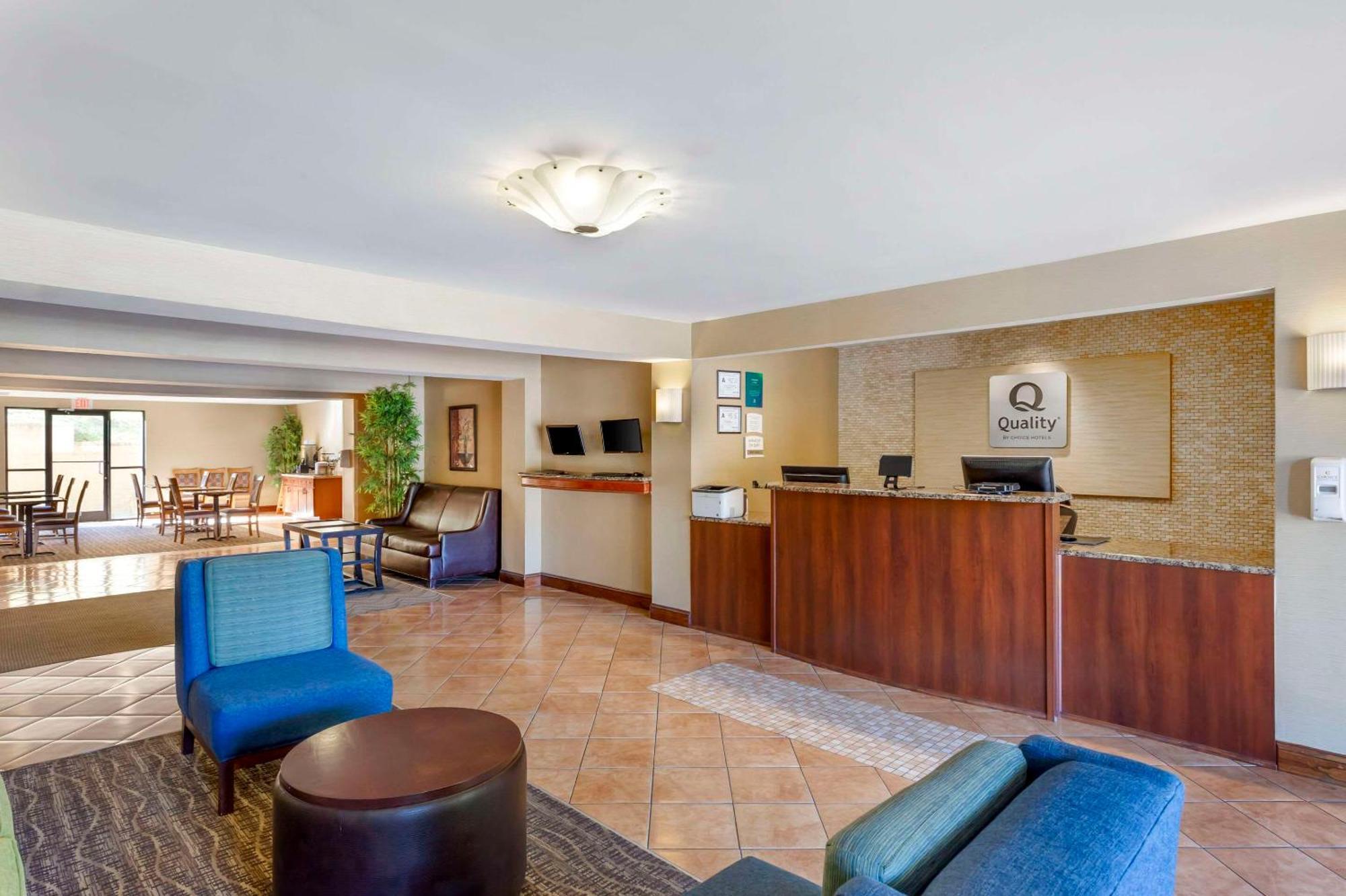 Quality Inn Raleigh Downtown Екстериор снимка