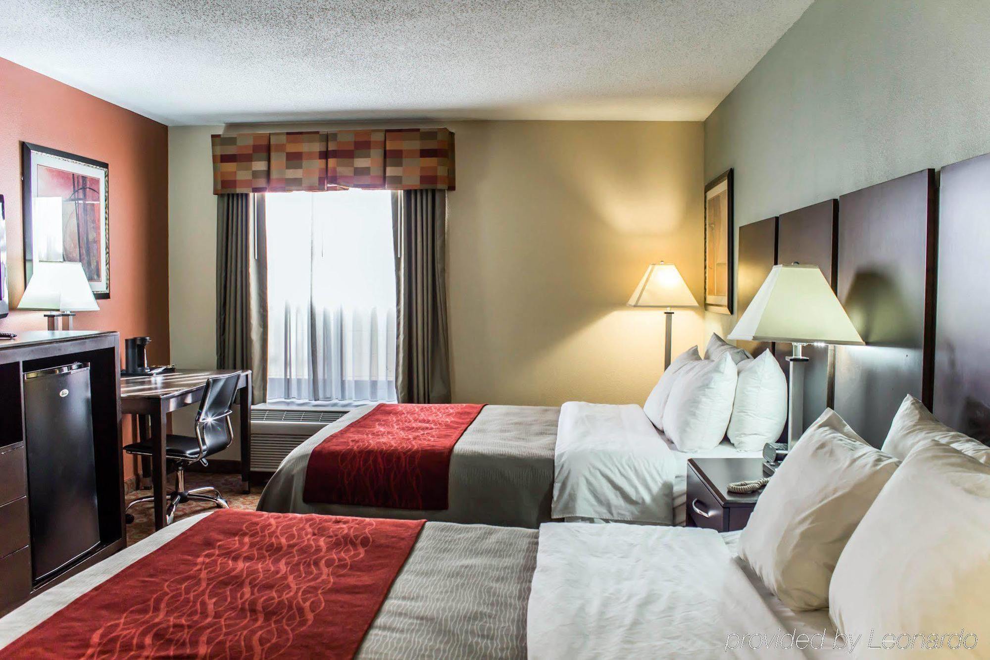 Quality Inn Raleigh Downtown Екстериор снимка